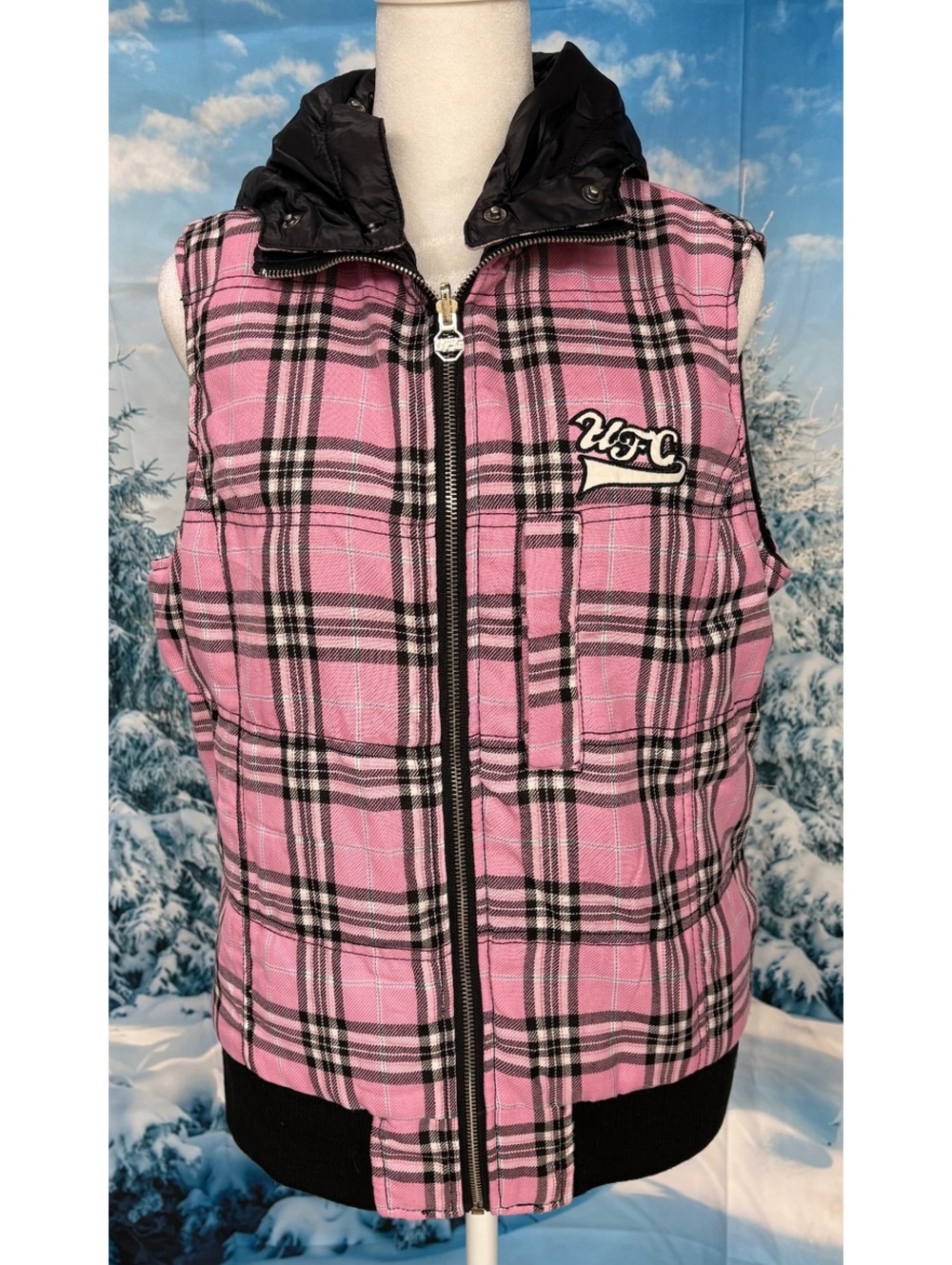 UFC Official Reversible Pink Plaid Black Hooded Vest Deadstock 2008 Size L NWT